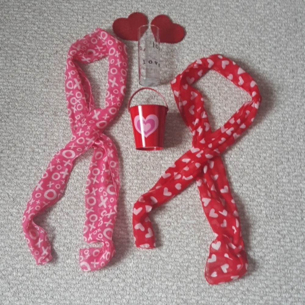 Blanket & more bundle - Picture 5 of 17